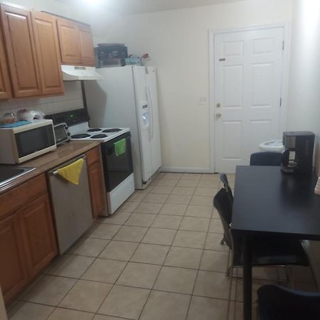 Crystal Room 1 Guest House Near 12Mins To Ewr Airport / Prudential / Njit / Penn Station Newark Exterior photo