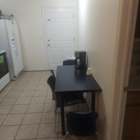 Crystal Room 1 Guest House Near 12Mins To Ewr Airport / Prudential / Njit / Penn Station Newark Exterior photo