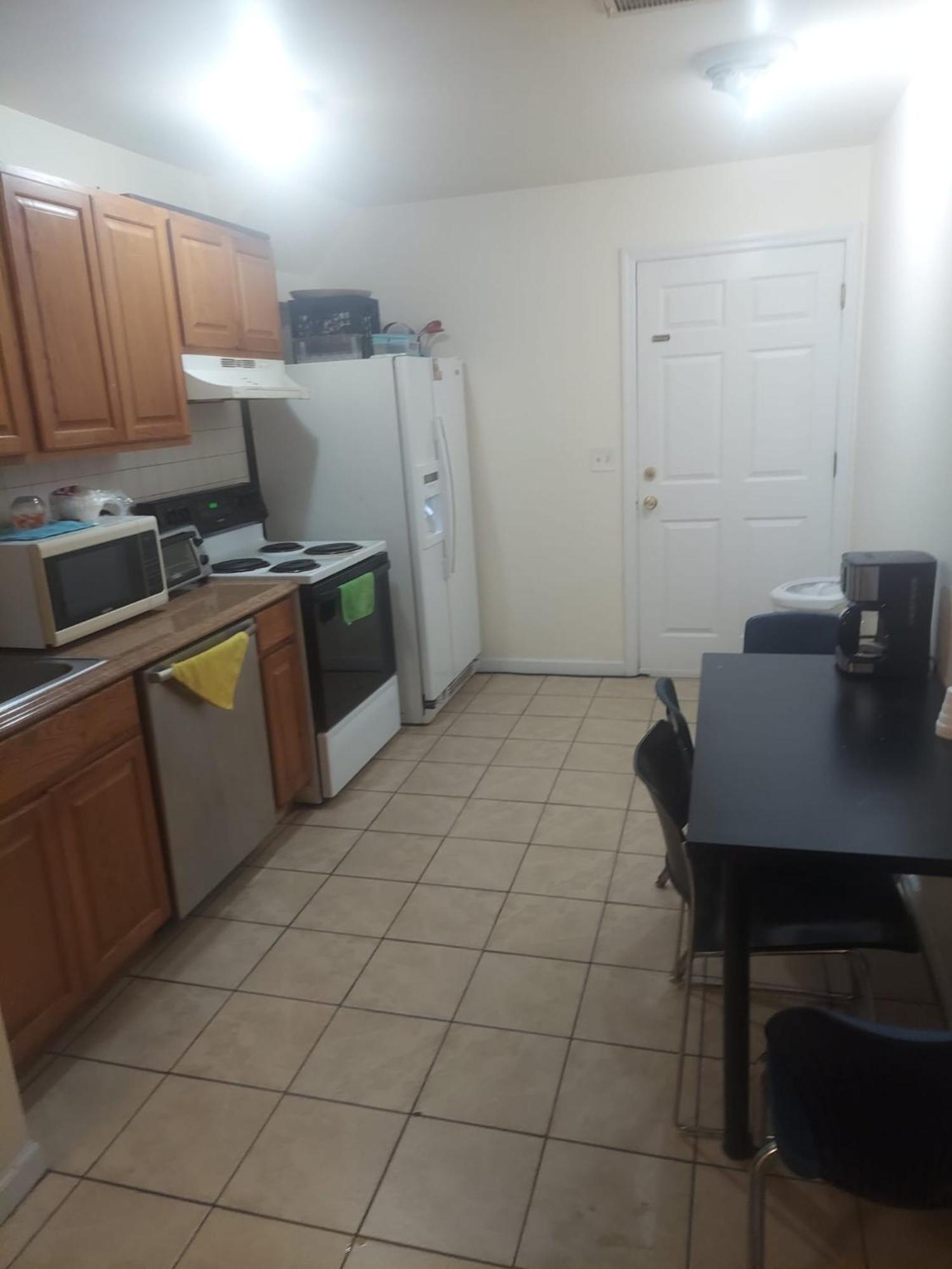 Crystal Room 1 Guest House Near 12Mins To Ewr Airport / Prudential / Njit / Penn Station Newark Exterior photo