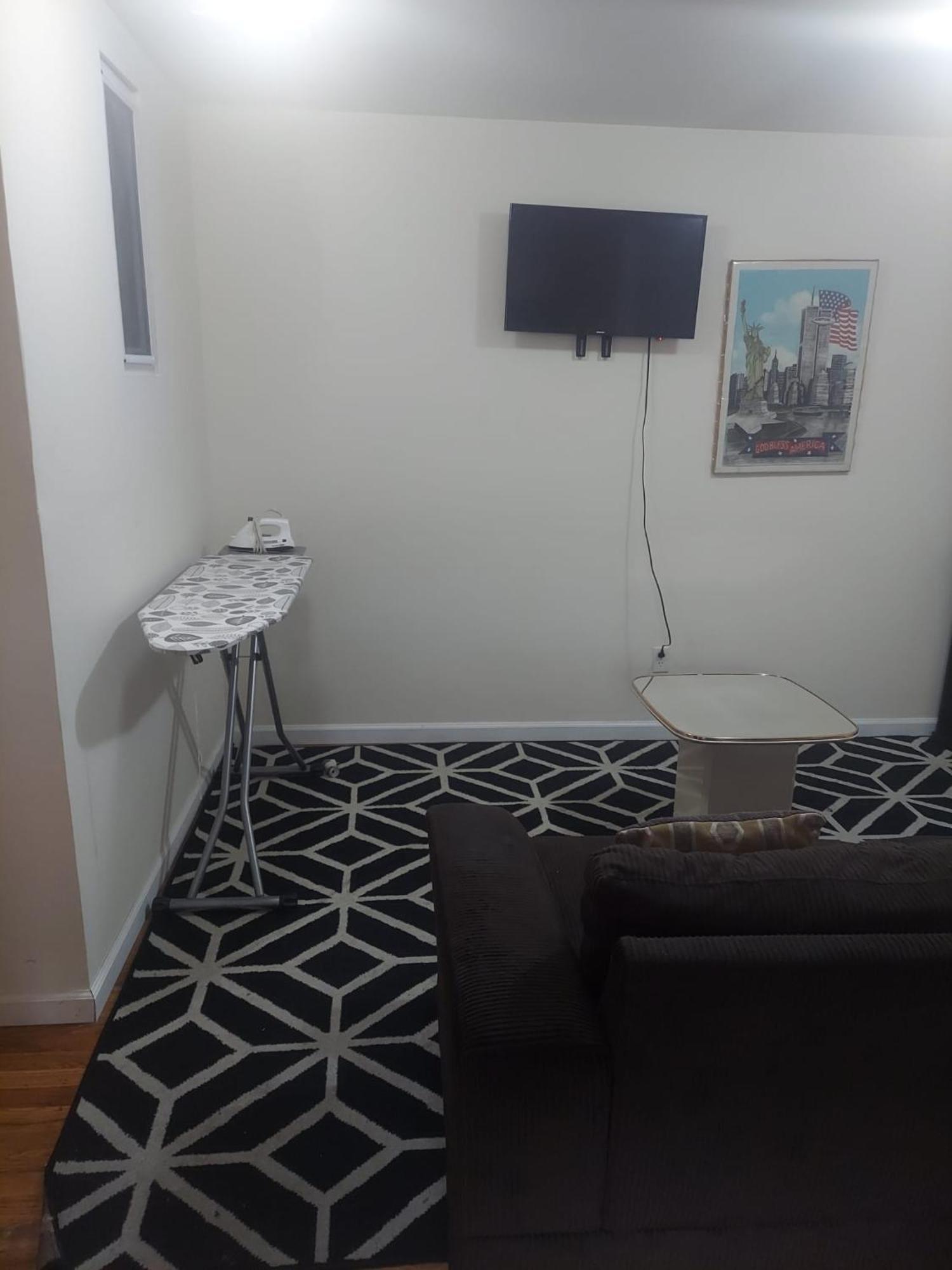 Crystal Room 1 Guest House Near 12Mins To Ewr Airport / Prudential / Njit / Penn Station Newark Exterior photo