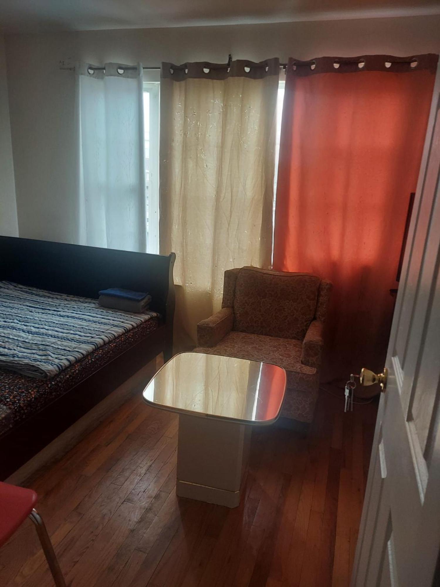 Crystal Room 1 Guest House Near 12Mins To Ewr Airport / Prudential / Njit / Penn Station Newark Exterior photo