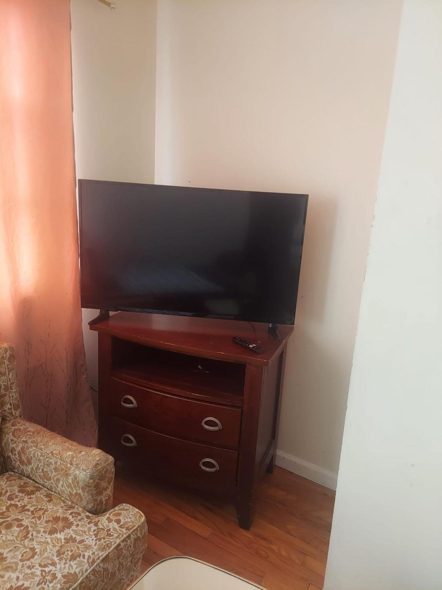 Crystal Room 1 Guest House Near 12Mins To Ewr Airport / Prudential / Njit / Penn Station Newark Exterior photo