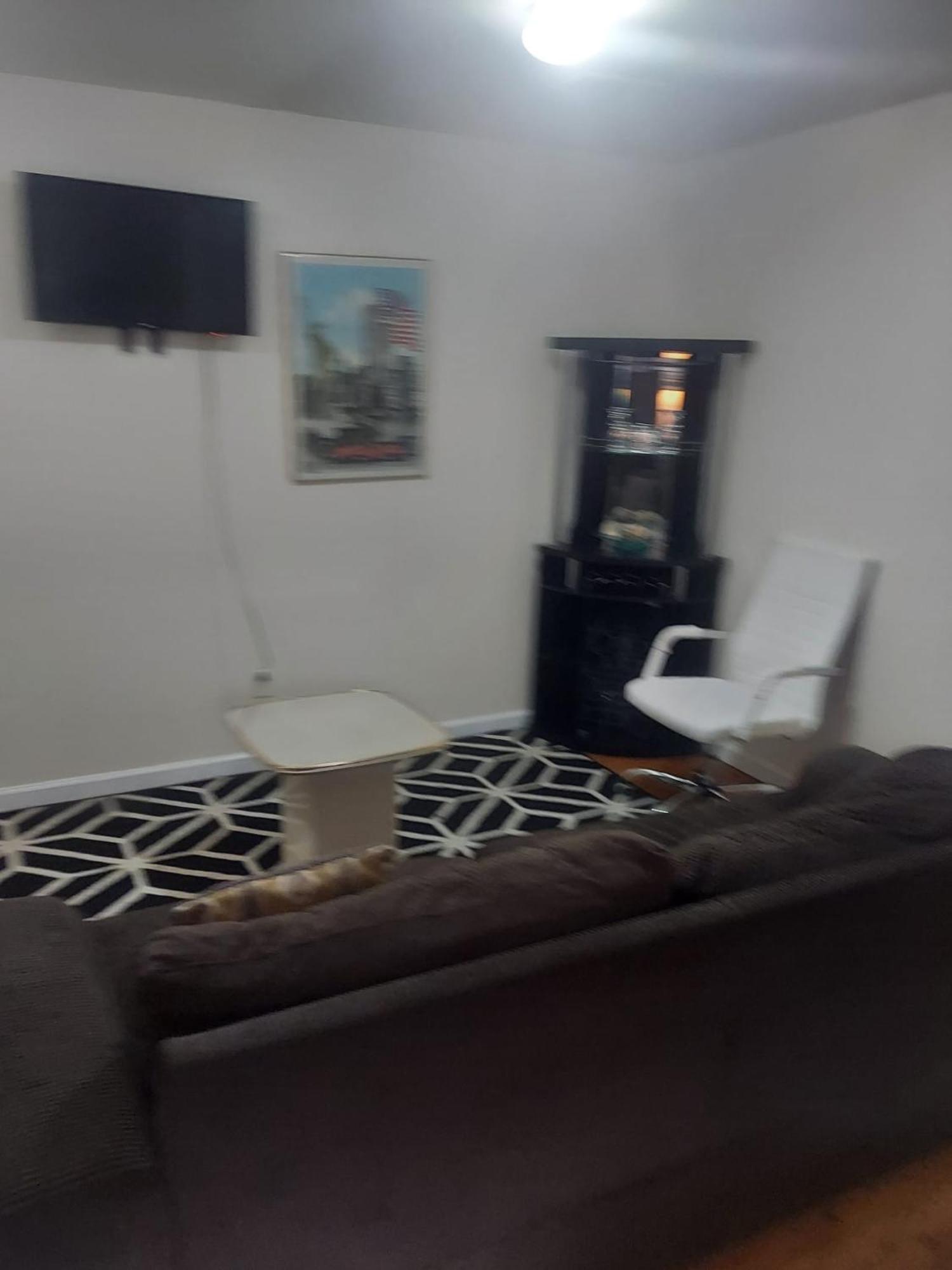 Crystal Room 1 Guest House Near 12Mins To Ewr Airport / Prudential / Njit / Penn Station Newark Exterior photo
