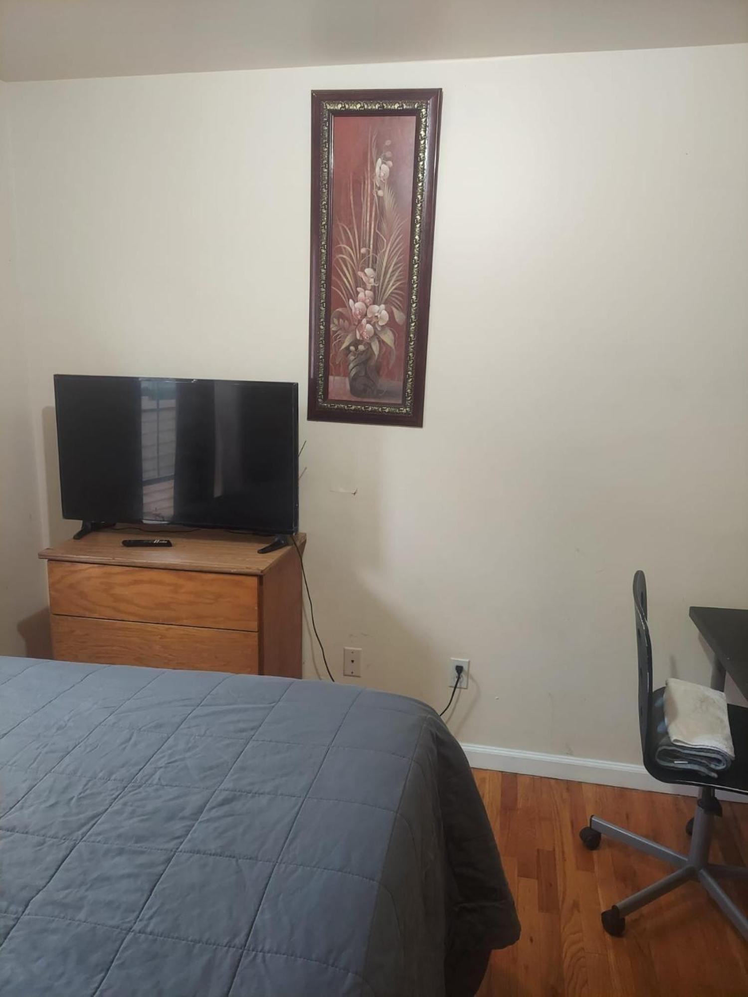 Crystal Room 1 Guest House Near 12Mins To Ewr Airport / Prudential / Njit / Penn Station Newark Exterior photo