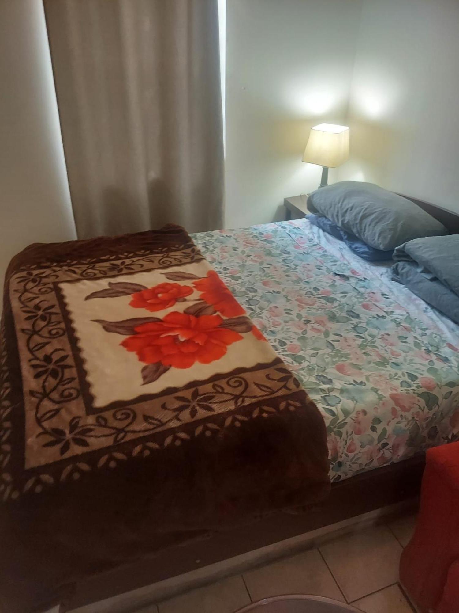 Crystal Room 1 Guest House Near 12Mins To Ewr Airport / Prudential / Njit / Penn Station Newark Exterior photo